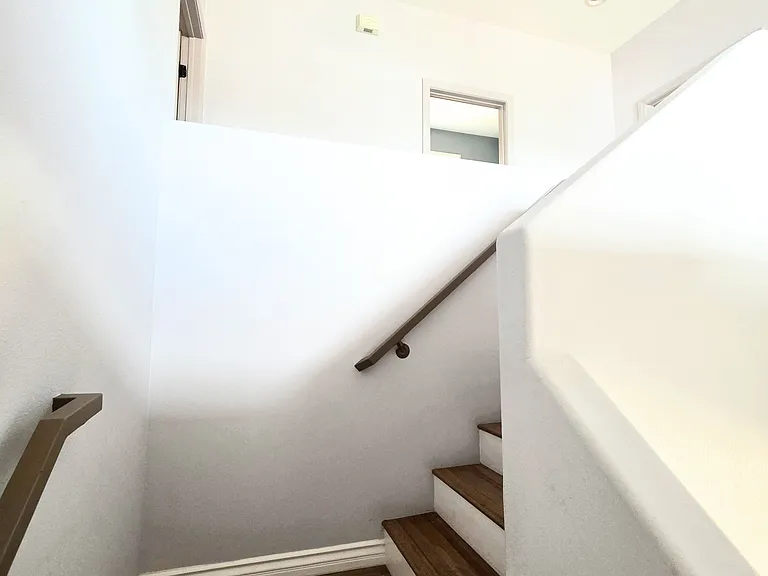 13438 Roselle Ave — Photo 24