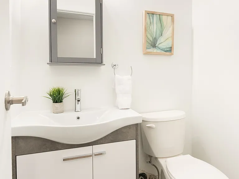 240 Ormond Dr #D8 — Photo 17