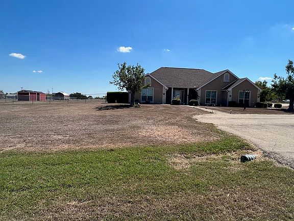 2nd image of 815 Kenney Dr