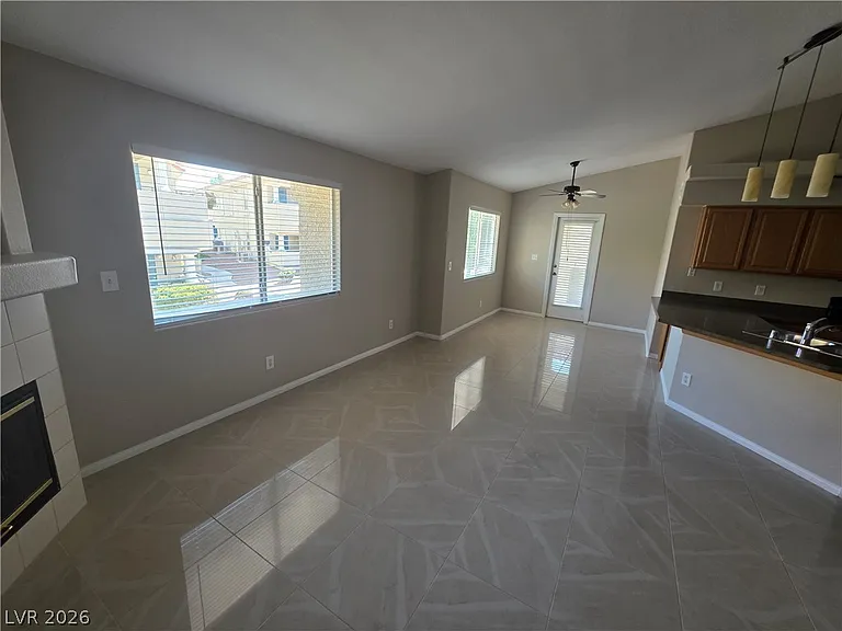 1545 Jenny Linn Dr #1545 — Photo 3