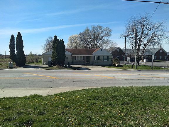 ADDITIONAL PARKING IN REAR