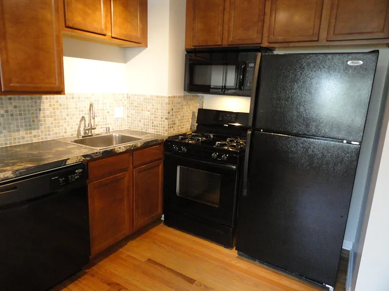 47 Lafayette Ave NE #203 — Photo 12
