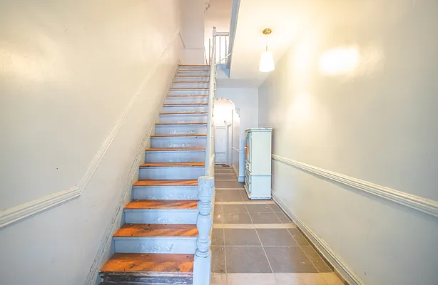 Rented by Commercial Capital Resources INC | media 17