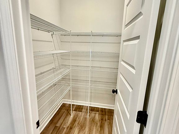 5th image of 500 Cambria Dr