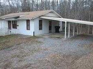 3695 Rocky Rd, Morristown, TN 37814