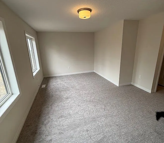 660 Colborne St W #13 — Photo 28