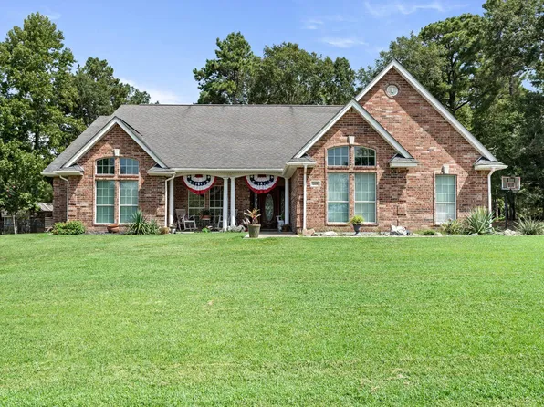 318 Pepper Tree Ln, Village Mills, TX 77663