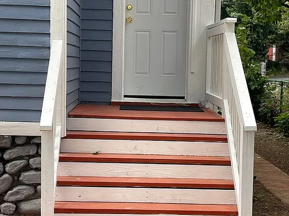 3571 Main St, Bridgeport, CT 06606