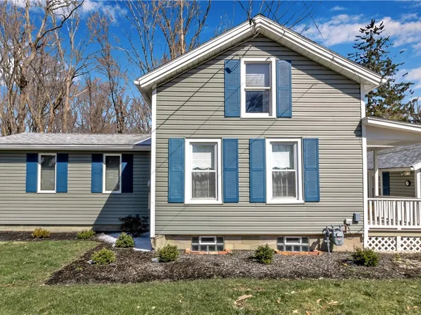 1 Cedar St, Forestville, NY 14062