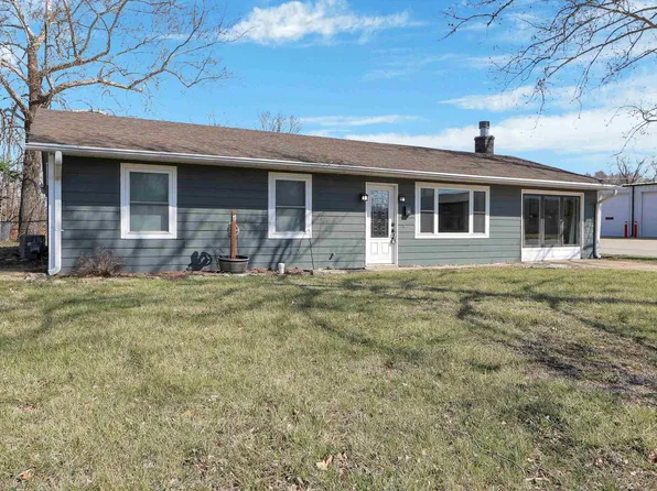 600 Plum St, Wamego, KS 66547