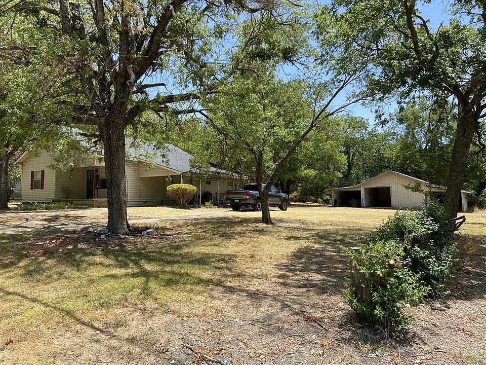 607 W Locust St, Whitewright, TX 75491 Zillow