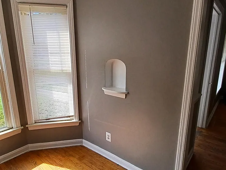 14592 Whitcomb St — Photo 7
