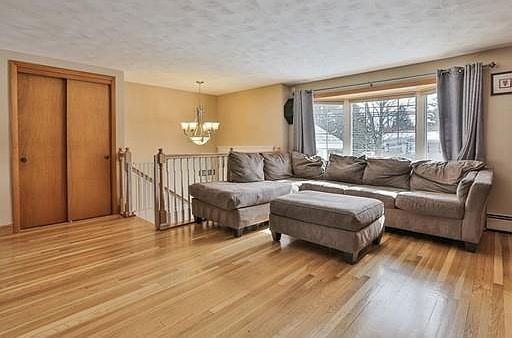 5th image of 3 Woodburn Dr