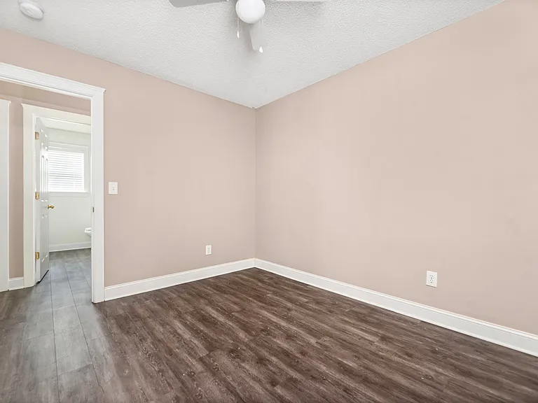 13604 Glenwyck Ln — Photo 22