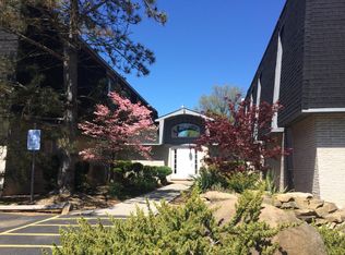 6751 Ridge Plaza Dr #212, North Ridgeville, OH 44039