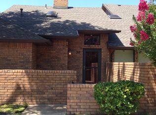 1899 Saddleback Blvd APT 30, Norman, OK 73072