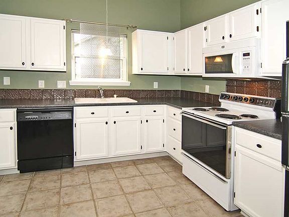 5th image of 7819 Harcourt Springs Ct