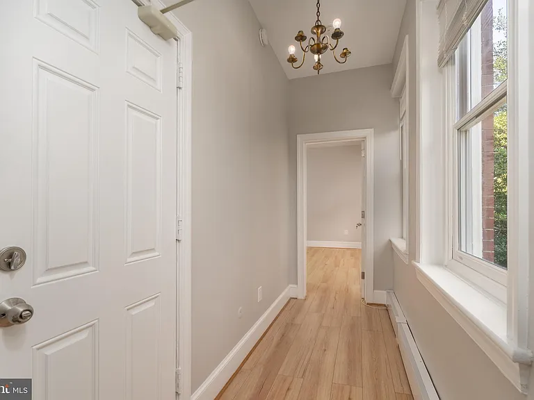 523 Constitution Ave NE #3 — Photo 11