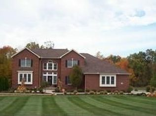 375 Waters Edge, Hebron, OH 43025