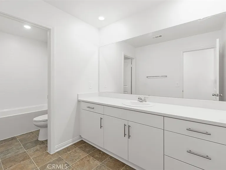 1758 Ace St — Photo 8
