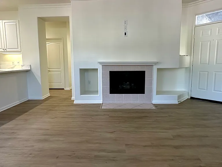 Creek View Condominiums — Photo 67