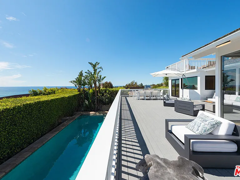 23901 Malibu Knolls Rd — Photo 1