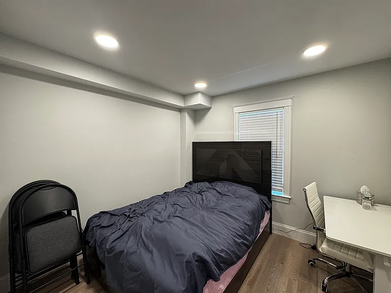 33 Hamilton St #1 — Photo 10