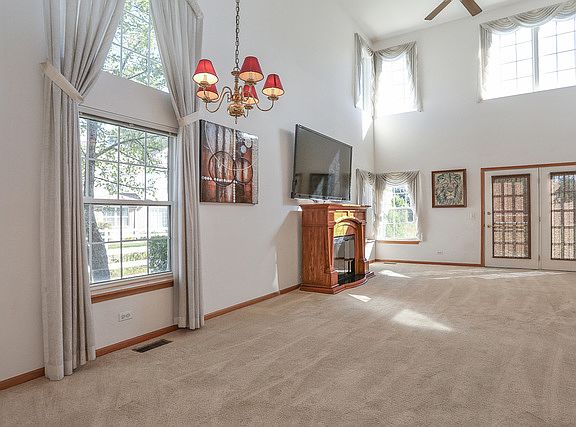 4th image of 139 Bay Dr