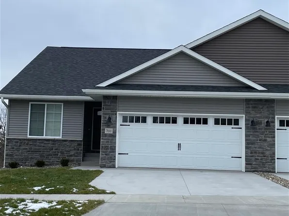 623 Hillside Dr, Tiffin, IA 52340
