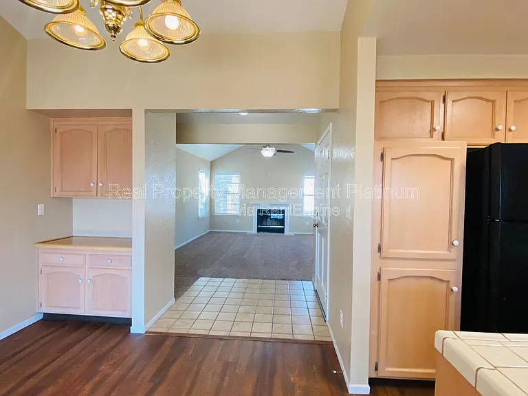 8153 N Cedar Ave #212 — Photo 16