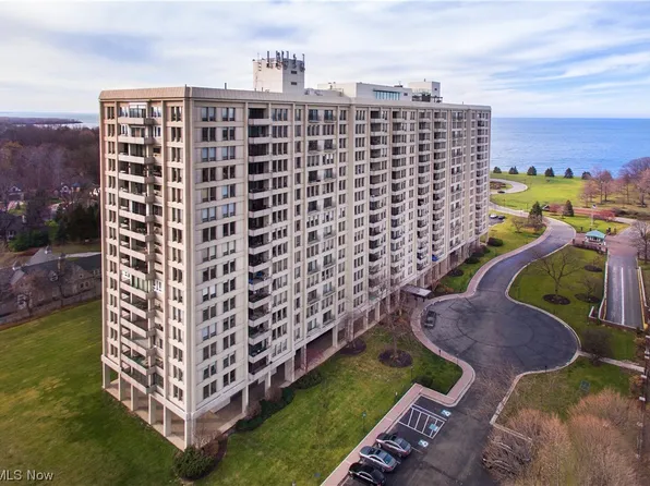 1 Bratenahl Pl APT 1304, Bratenahl, OH 44108