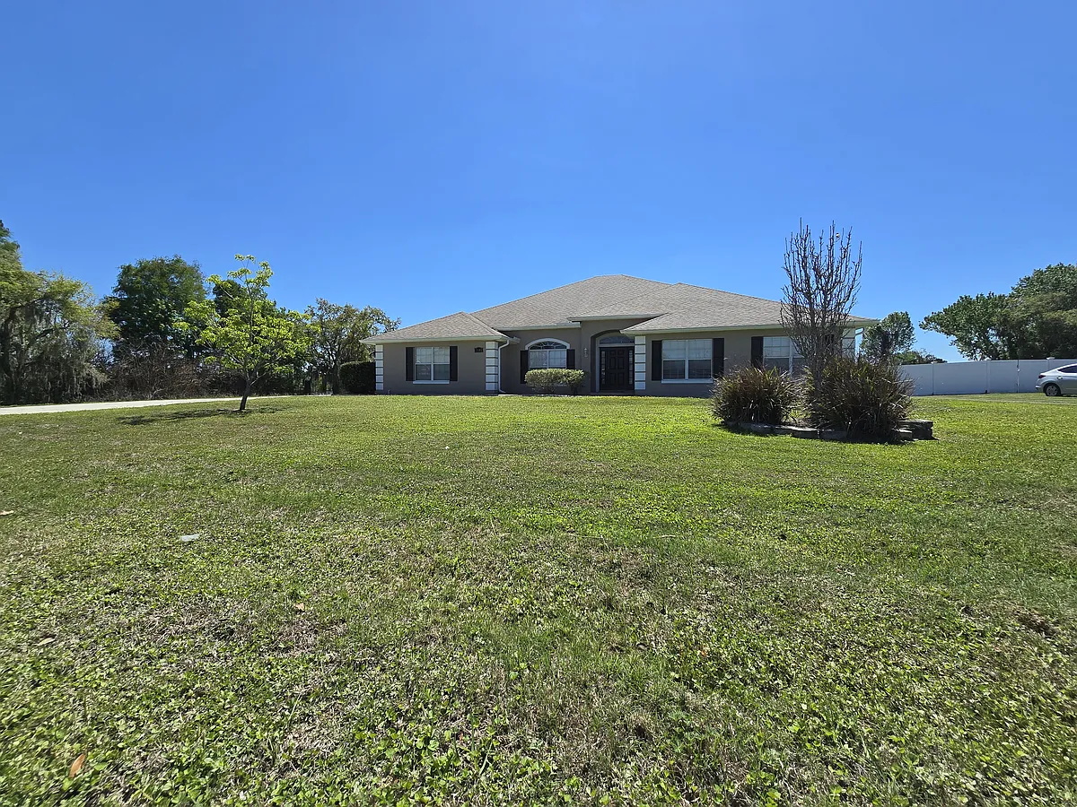 Building Photo - 2081 Farrington Dr