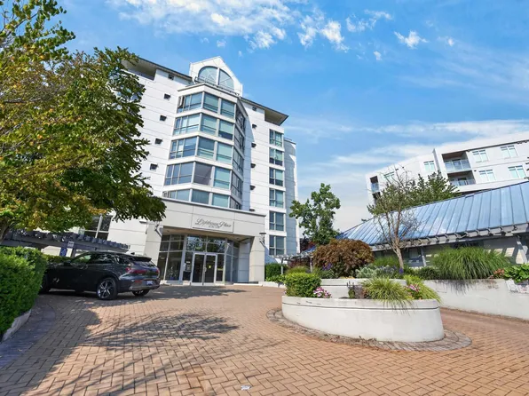 5860 Dover Cres #109, Richmond, BC V7C 5S6