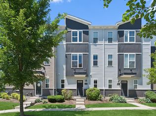 4150 Irving Rd, Aurora, IL 60504