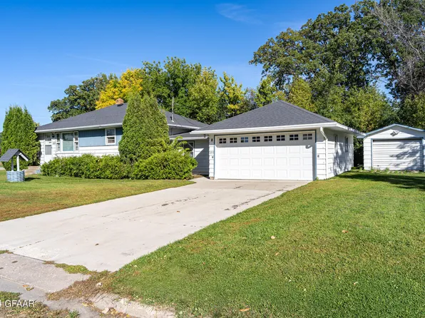 205 S Nelson St, Crookston, MN 56716