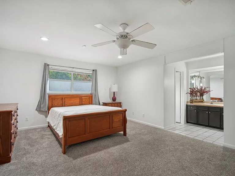 3106 E Palm Valley Blvd — Photo 23