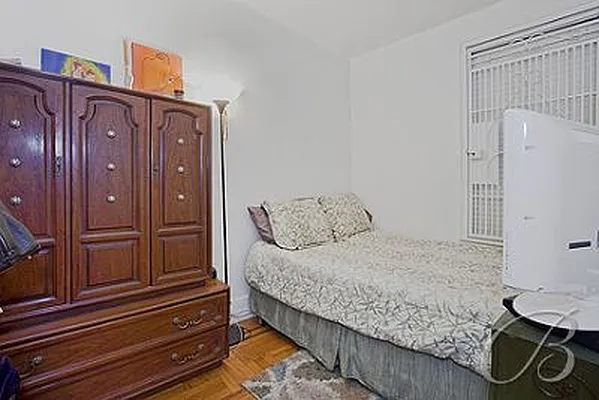 Sold by Bellmarc Realty | media 15