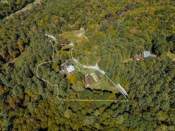 144 Laurel Knob Road, Cashiers, NC 28717