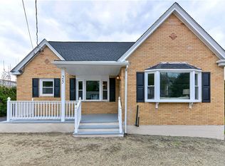 25 John Duggan Rd, Tiverton, RI 02878