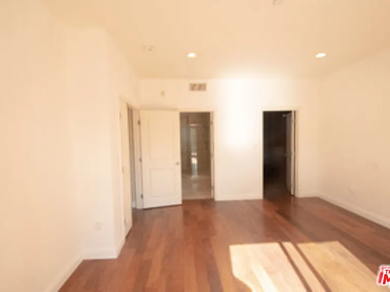 4428 Fulton Ave #103 — Photo 23
