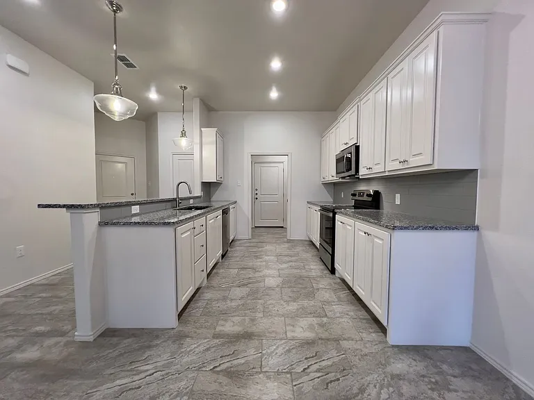5508 Lehigh St — Photo 4