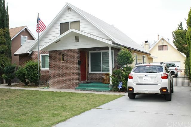 1st image of 4515 N D St