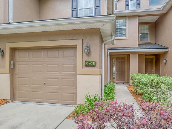 2nd image of 3680 Creswick Cir #B