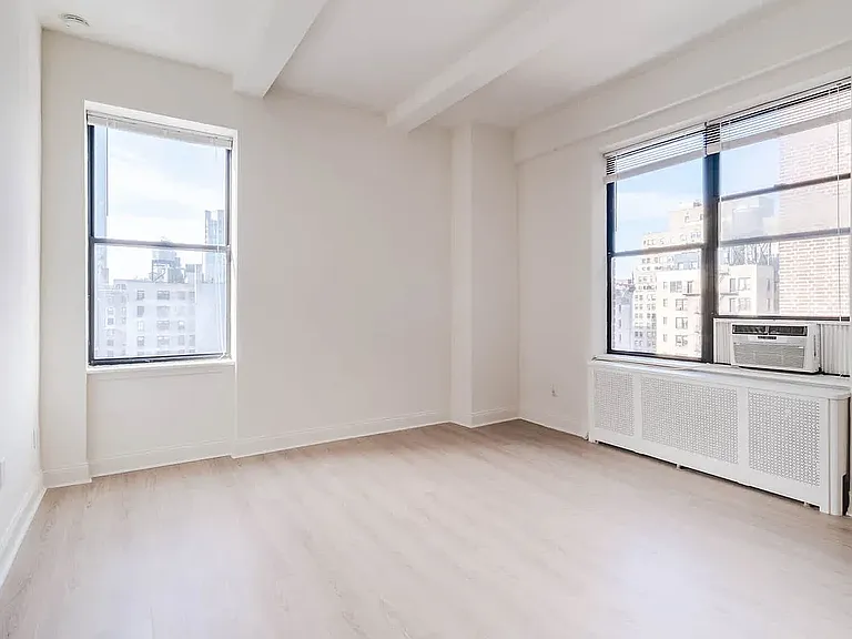 228 W 71st St #10L — Photo 17