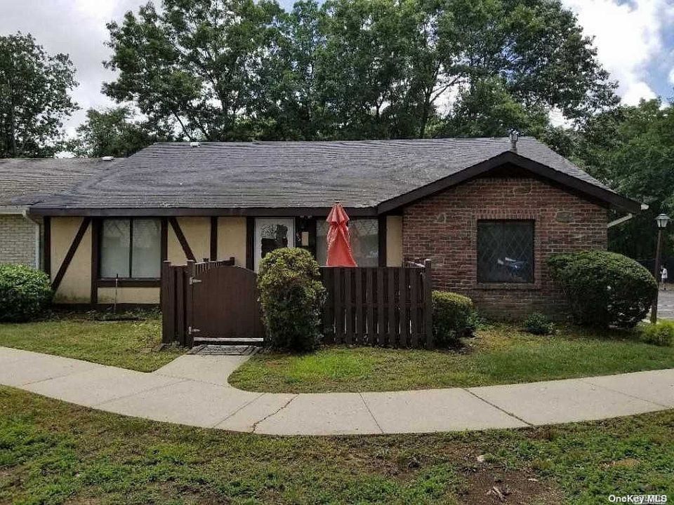 1st image of 96 Glen Hollow Dr