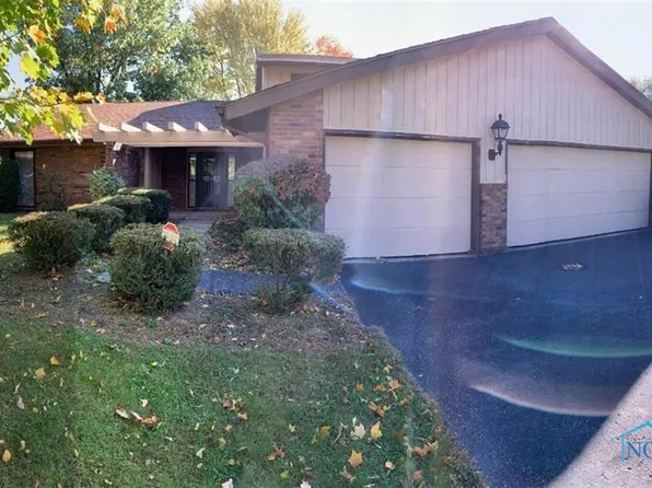 2927 Saint Andrews Dr, Findlay, OH 45840