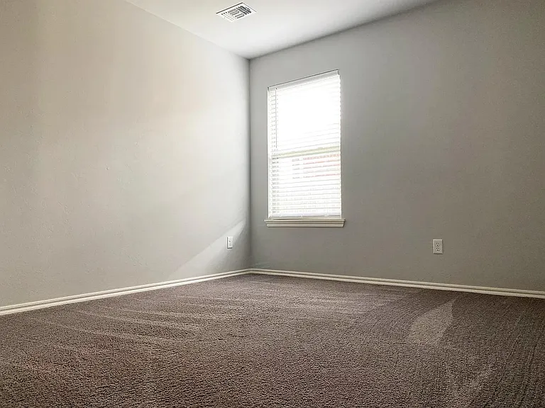 15521 Rosedown Dr — Photo 9