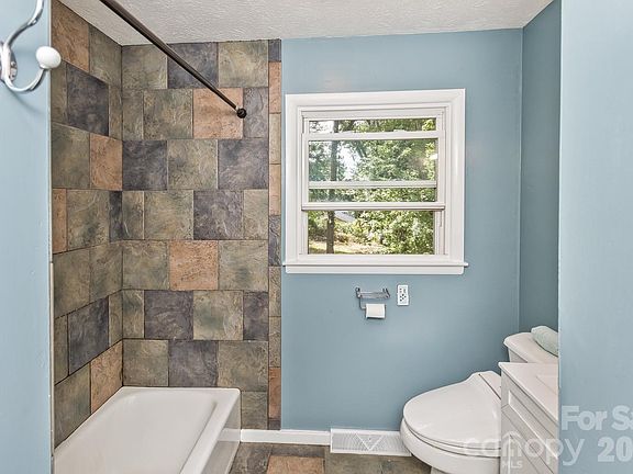 4th image of 31 Wilmington Rd