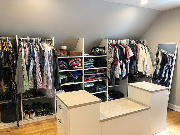 Roomconverted to dress. room