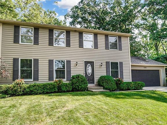 4th image of 2301 Manton Dr